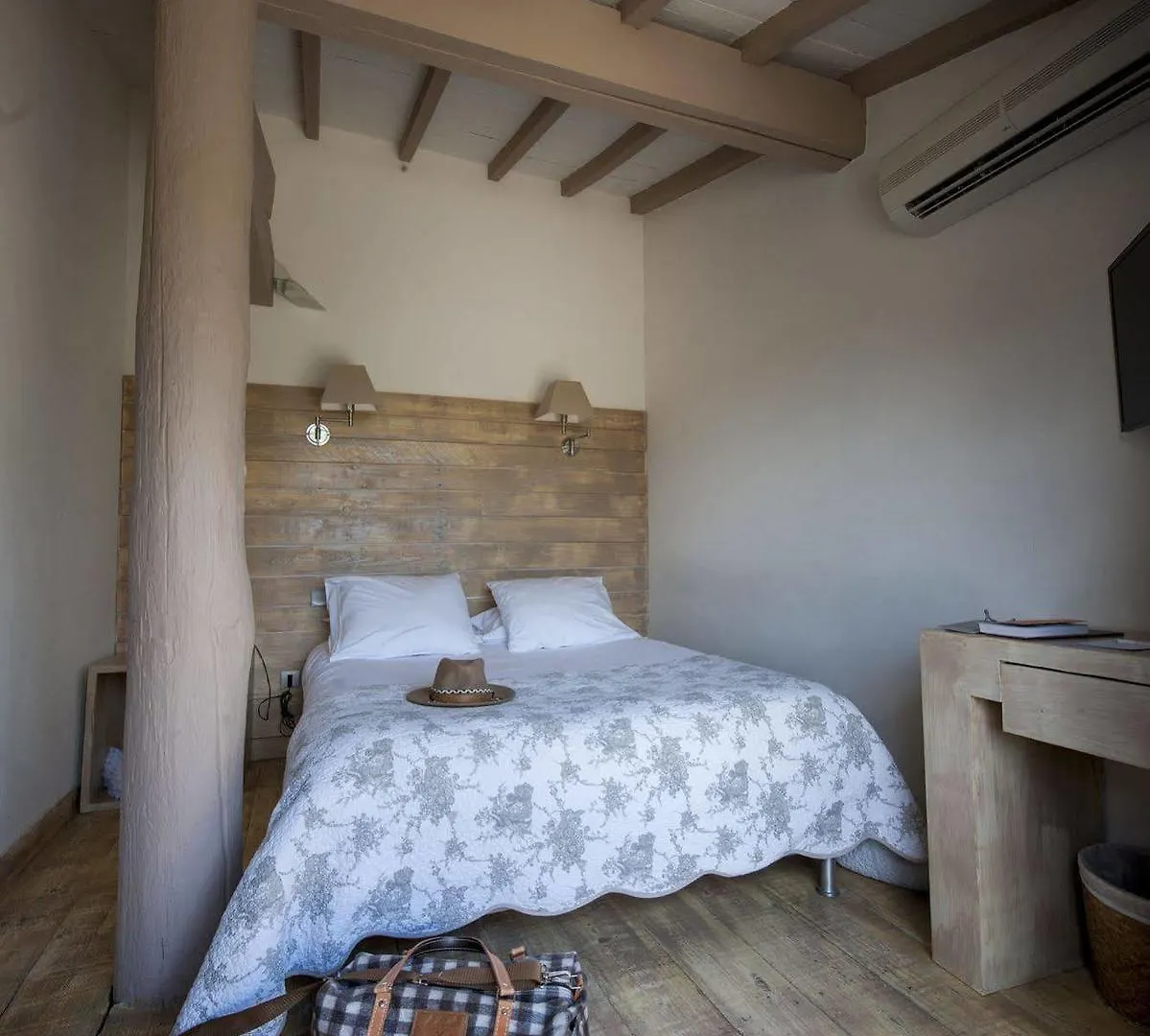 Hotel Restaurant Les Arnelles Saintes-Maries-de-la-Mer